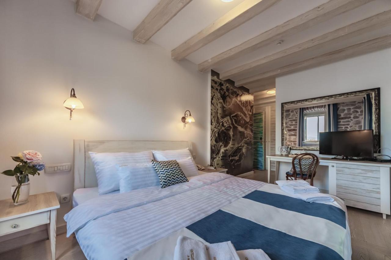 Boutique Hotel Capitano Herceg Novi Bagian luar foto