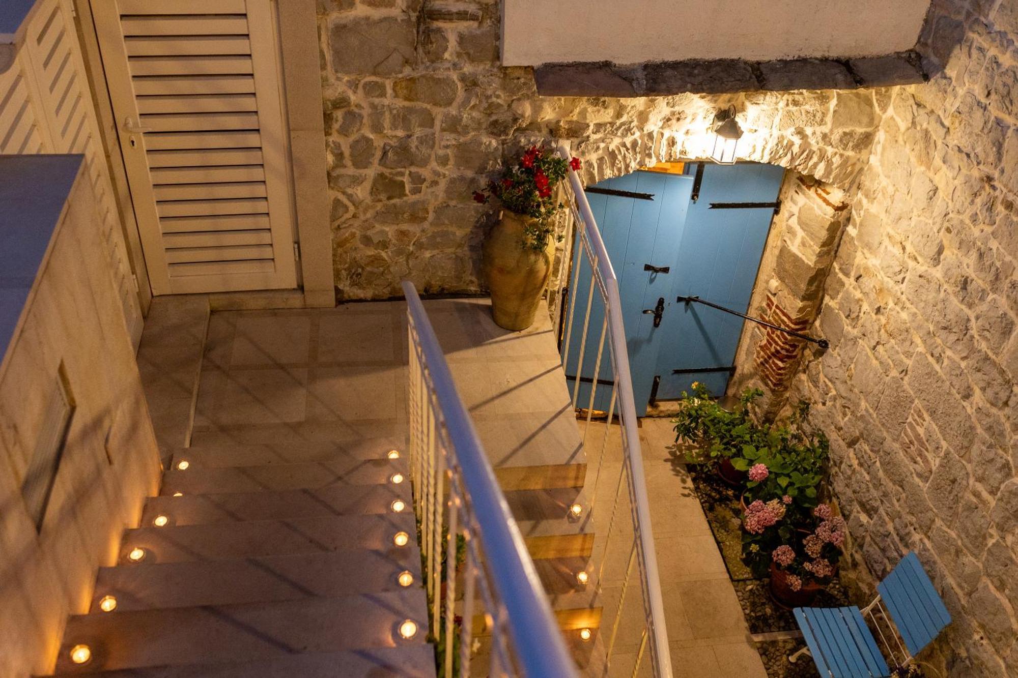 Boutique Hotel Capitano Herceg Novi Bagian luar foto
